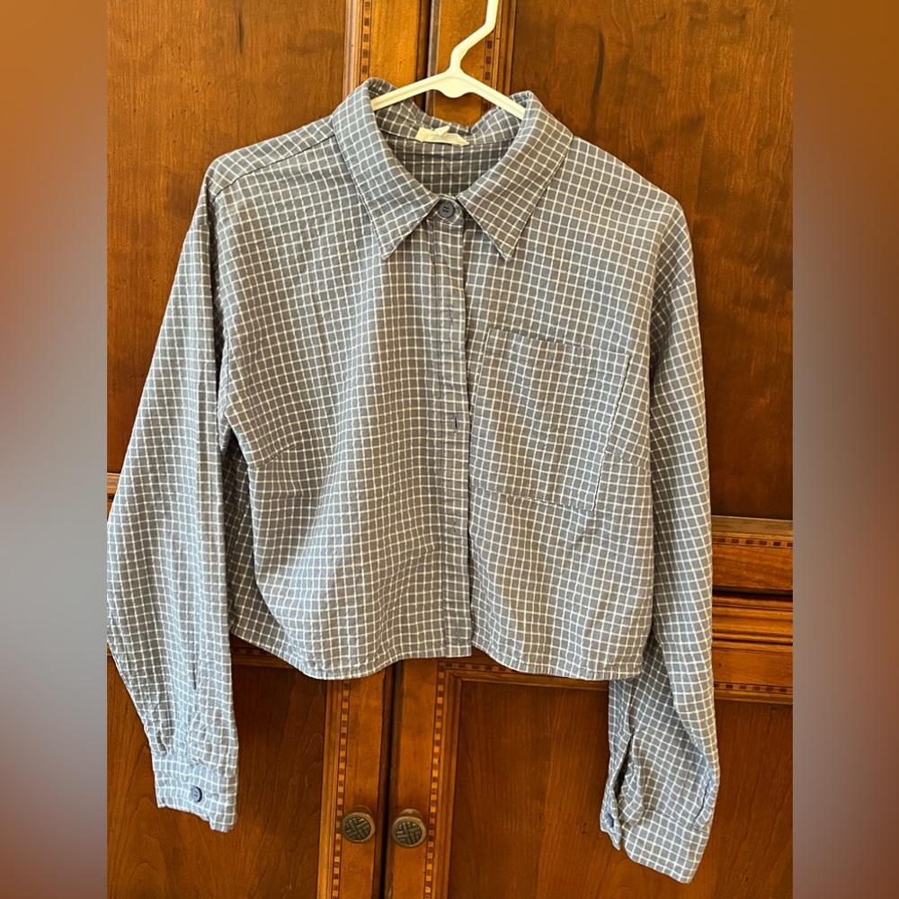 Easel Blue/Gray Windowpane Button-Up Cropped Top